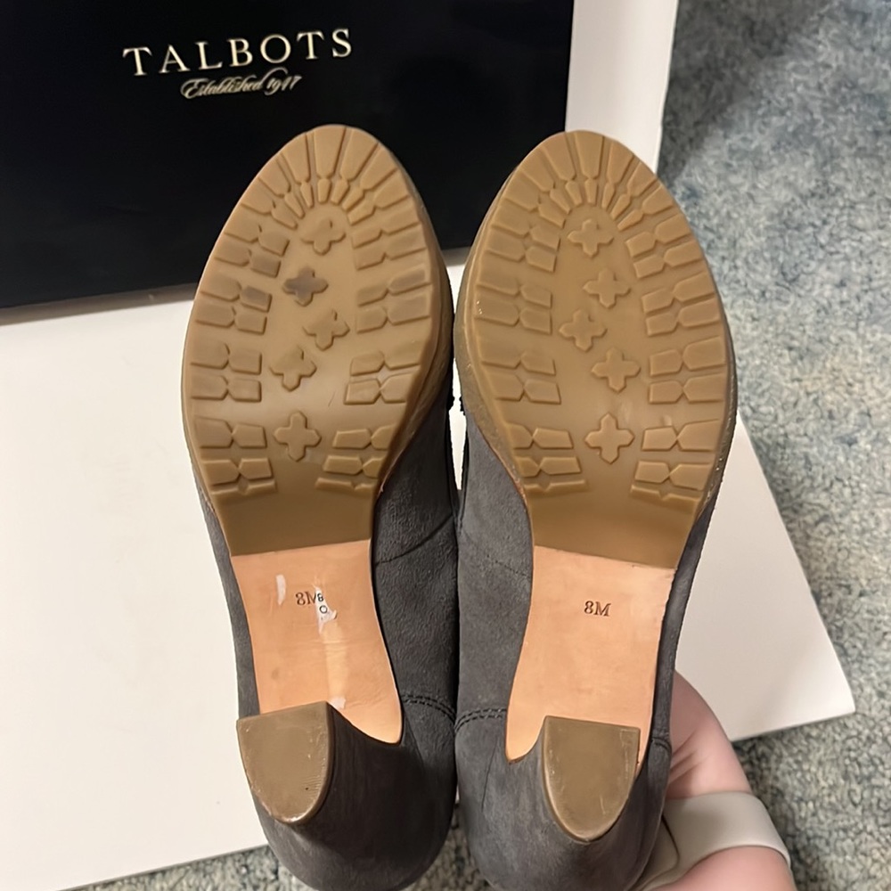 Talbots Grey Suede Heel - Picture 6 of 7